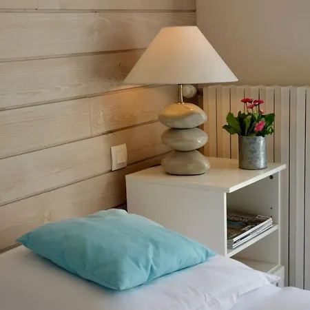 Beautiful Seaside Direct Access 8 Pers *