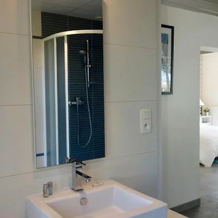 Villa Magnifique villa front de mer accès direct plage 8 pers