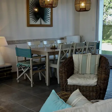 Beautiful Seaside Direct Access 8 Pers *
