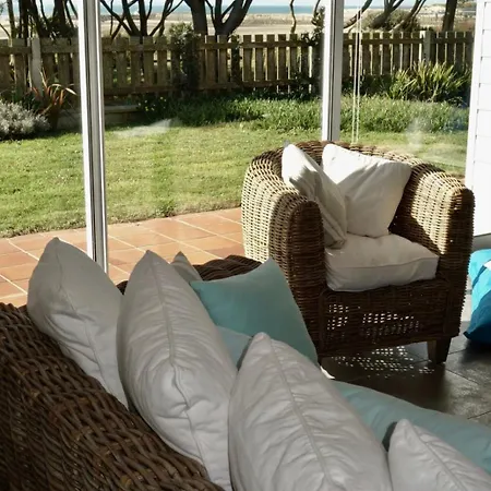 Beautiful Seaside Direct Access 8 Pers